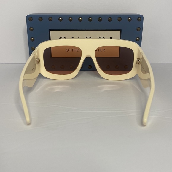 New - Gucci Rectangular Sunglasses with GG0983s Ivory  display picture 2